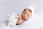 Newborn photo shoot - what are young parents afraid of